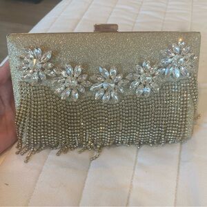 Gold clutch